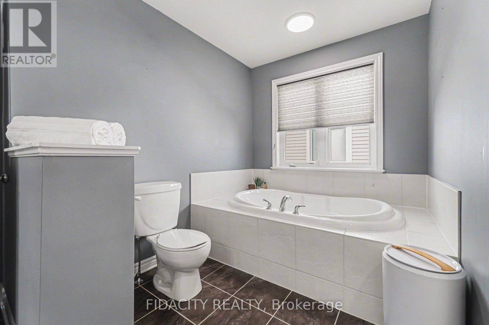 121 Bandelier Way, Ottawa, Ontario  K2S 0C2 - Photo 18 - X13018188