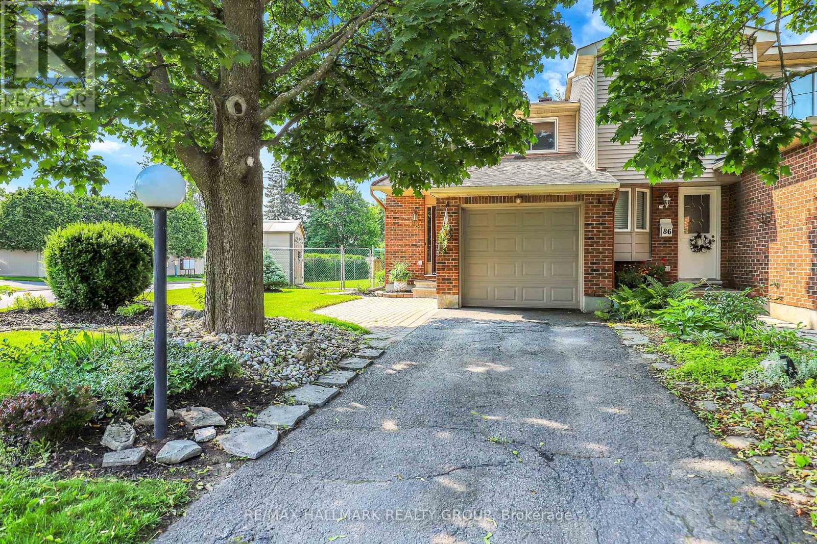 88 Homestead Street, Ottawa, Ontario  K2E 7N6 - Photo 2 - X13018260