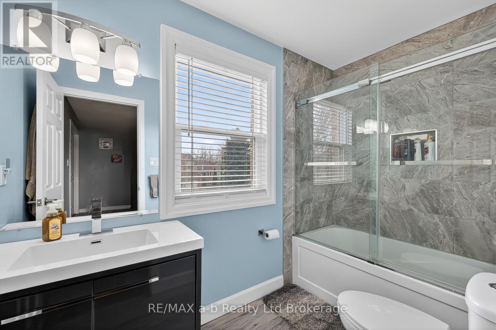 346 Riverview Drive, Strathroy-Caradoc, Ontario  N7G 4B7 - Photo 22 - X13018228