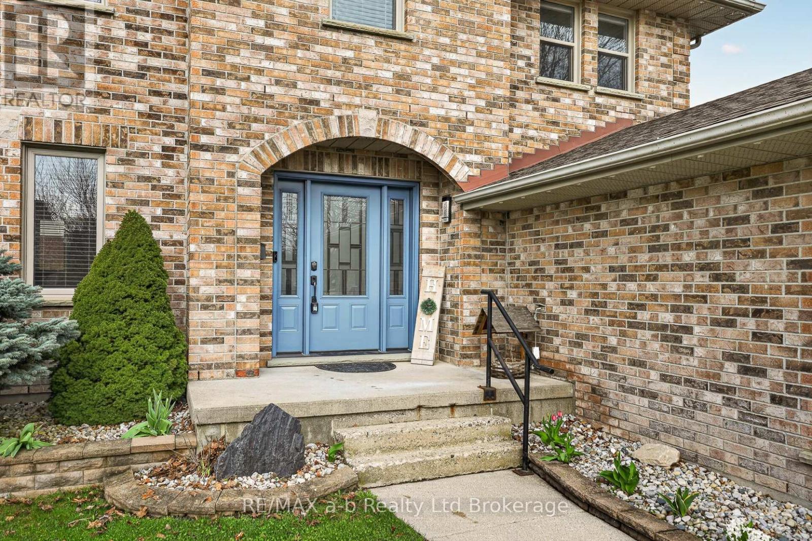 346 Riverview Drive, Strathroy-Caradoc, Ontario  N7G 4B7 - Photo 38 - X13018228