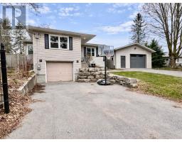 8 VICTOR DRIVE, Whitchurch-Stouffville, Ontario