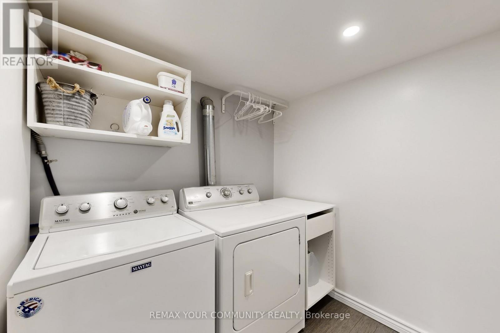 8 Victor Drive, Whitchurch-Stouffville, Ontario  L4A 3G5 - Photo 28 - N12811330