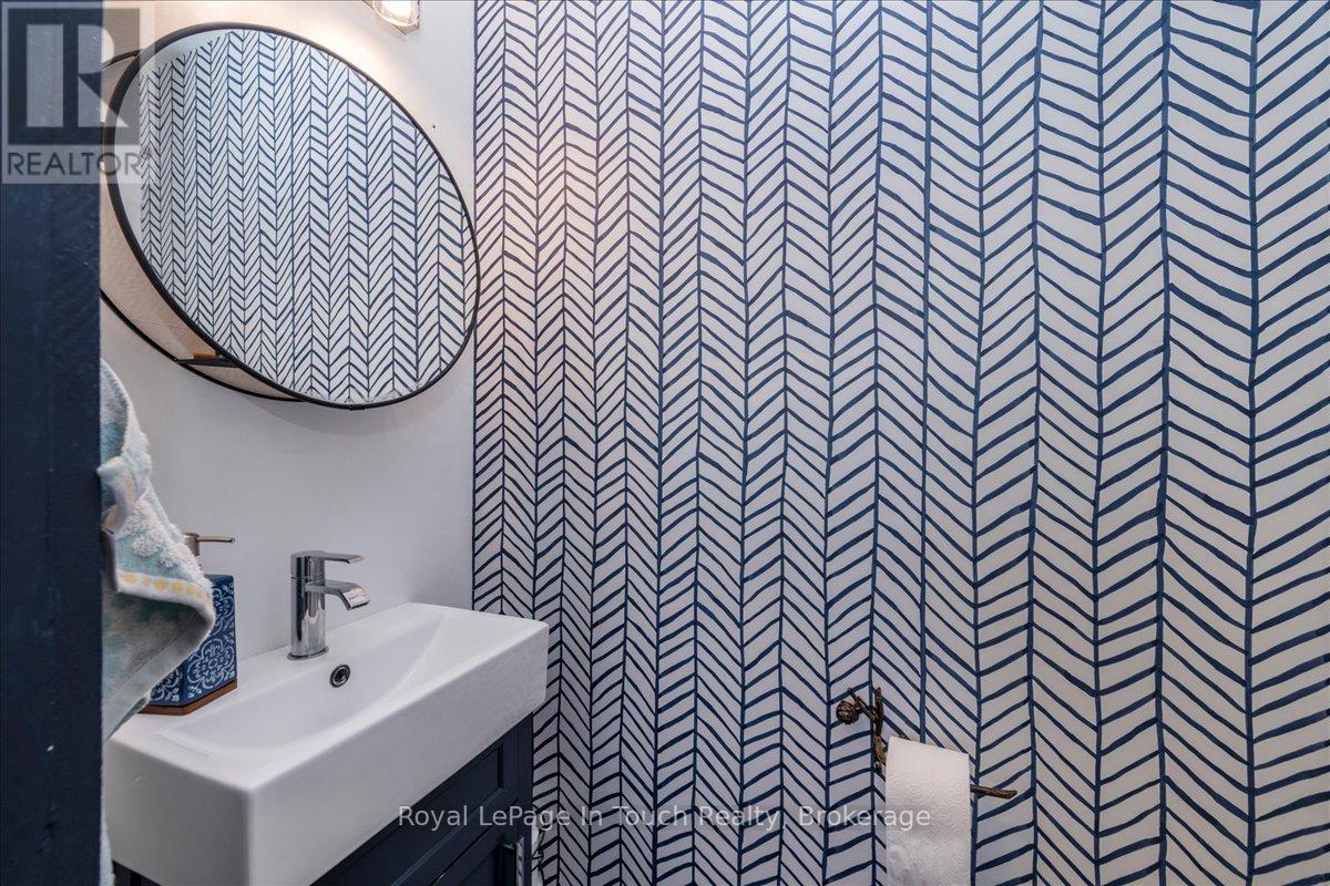 4 Gray Street, Severn, Ontario  L0K 1E0 - Photo 14 - S13018240