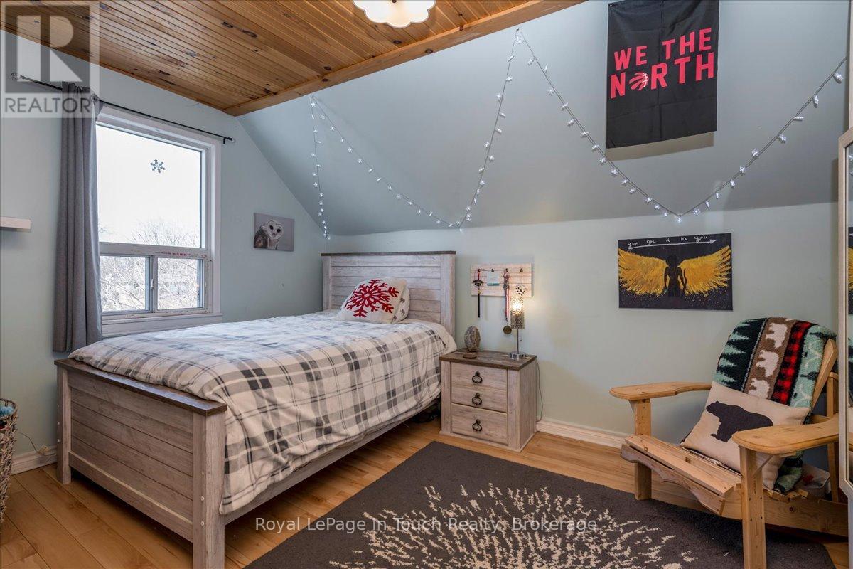 4 Gray Street, Severn, Ontario  L0K 1E0 - Photo 17 - S13018240