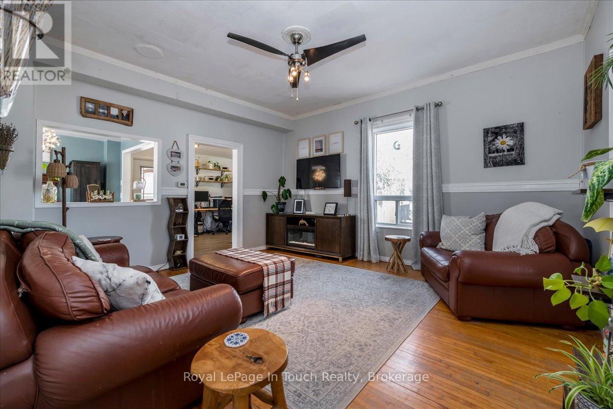 4 Gray Street, Severn, Ontario  L0K 1E0 - Photo 8 - S13018240