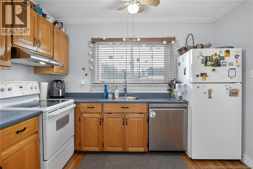 32 West Vale Park, Saint John, New Brunswick  E2M 5B4 - Photo 8 - NB137454