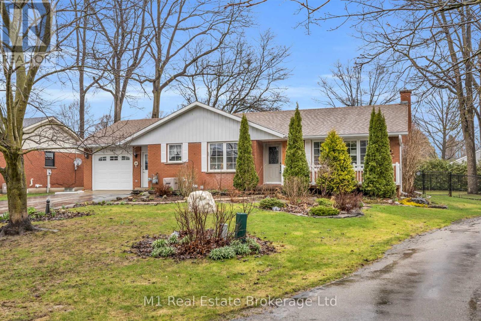 540 Church Crescent, Wellington North, Ontario  N0G 2L2 - Photo 3 - X13018208