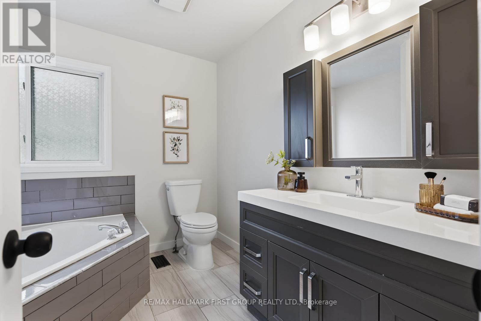 1143 Timberland Crescent, Oshawa, Ontario  L1K 2K8 - Photo 13 - E13018222