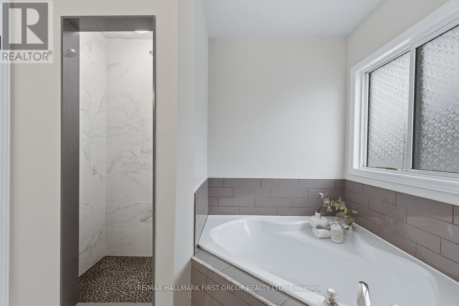 1143 Timberland Crescent, Oshawa, Ontario  L1K 2K8 - Photo 14 - E13018222