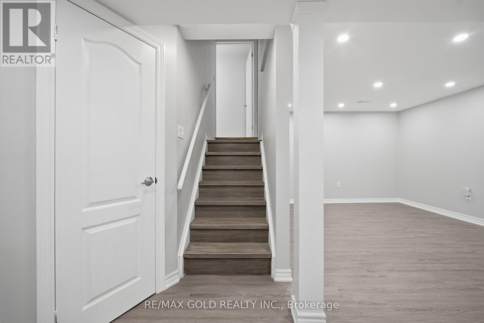 7059 Magistrate Terrace, Mississauga, Ontario  L5W 1E5 - Photo 39 - W13003768