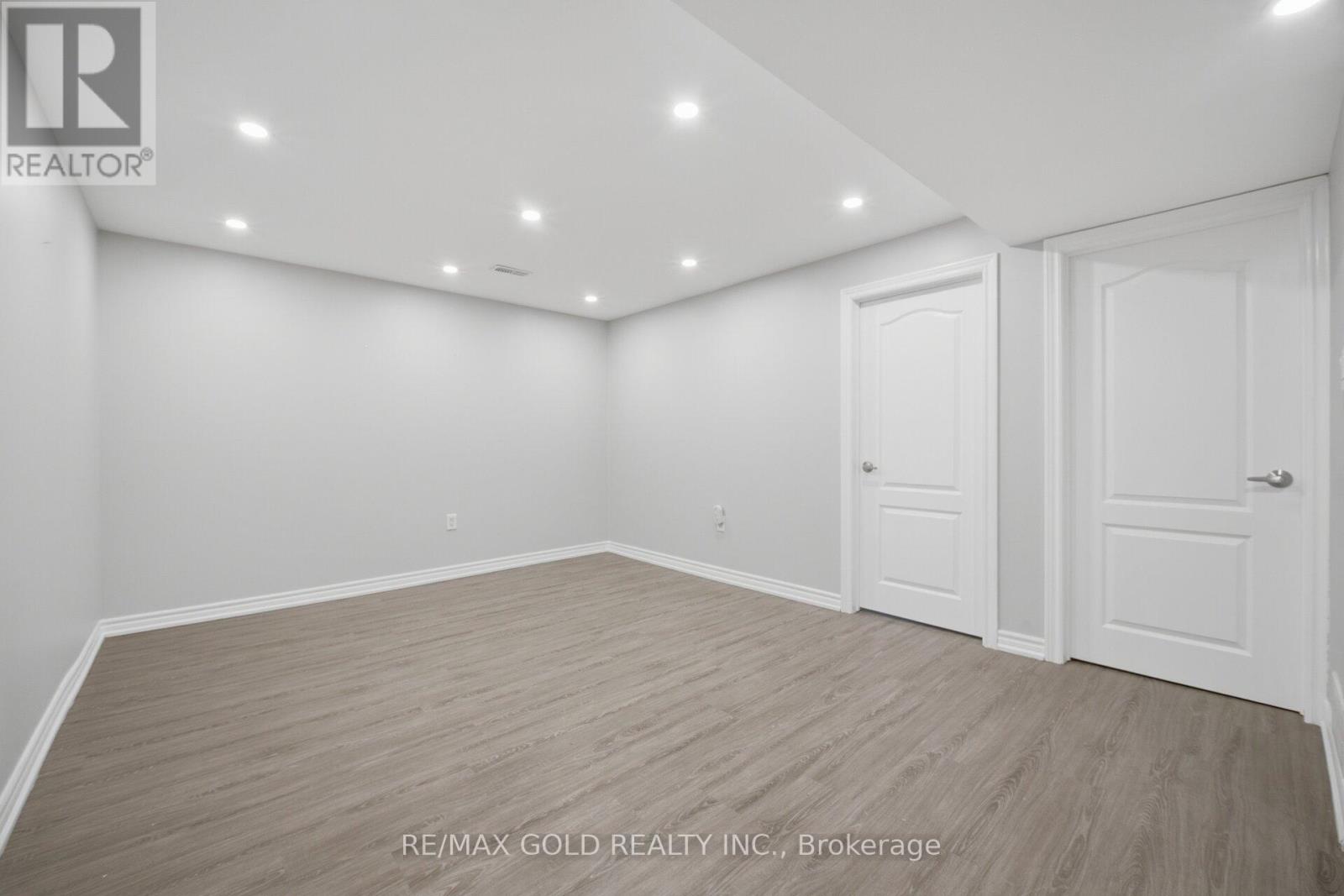 7059 Magistrate Terrace, Mississauga, Ontario  L5W 1E5 - Photo 40 - W13003768