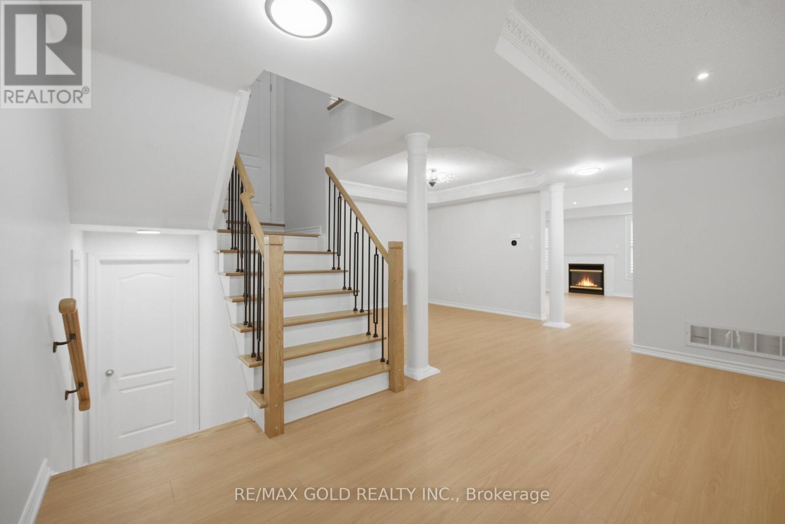 7059 Magistrate Terrace, Mississauga, Ontario  L5W 1E5 - Photo 37 - W13003768