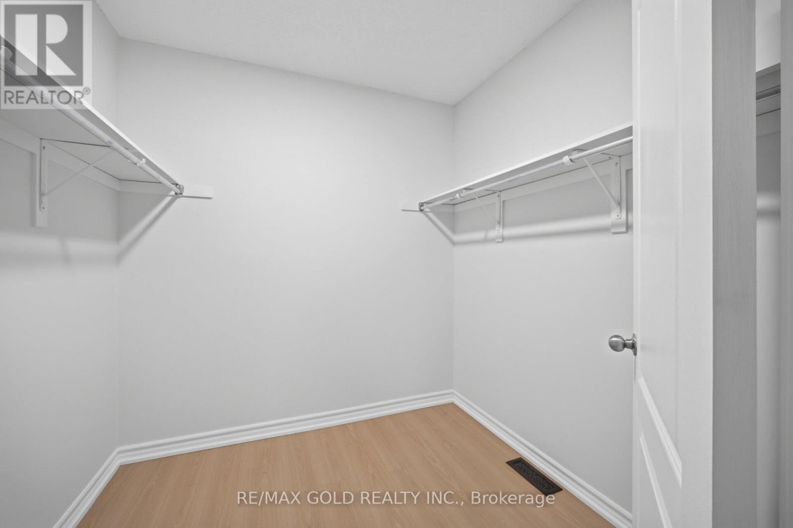 7059 Magistrate Terrace, Mississauga, Ontario  L5W 1E5 - Photo 31 - W13003768