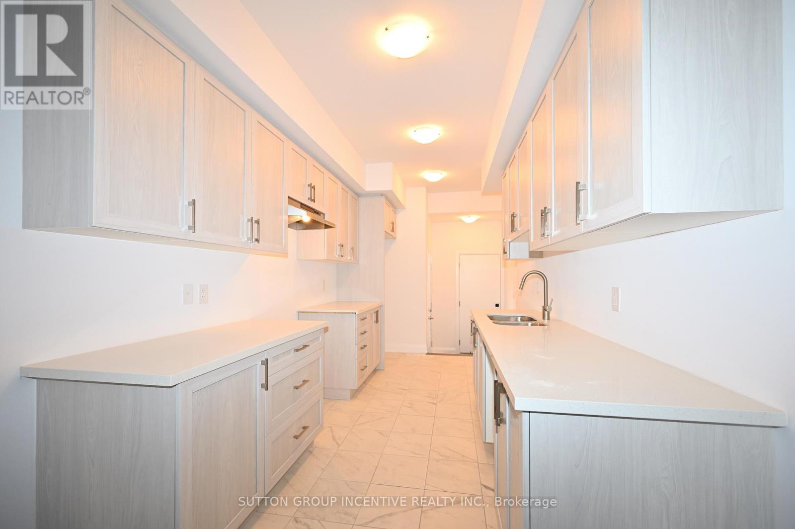 2 - 32 Winery Way, Barrie, Ontario  L9J 0Y3 - Photo 6 - S13018216