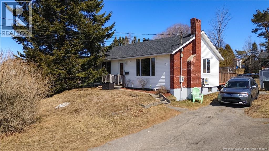 37 Creighton Avenue, Saint John, New Brunswick  E2J 3G8 - Photo 1 - NB136974