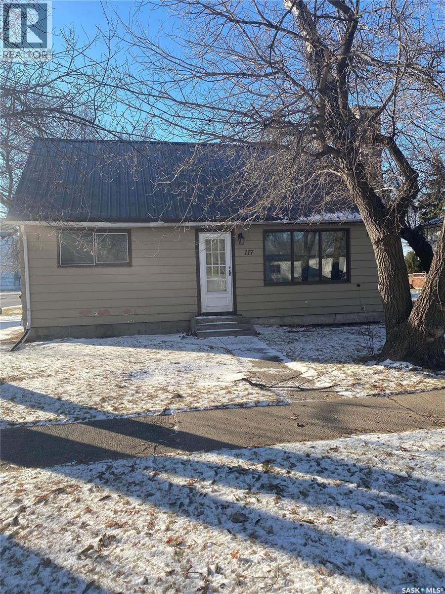 117 Prospect AVENUE, Oxbow, Saskatchewan