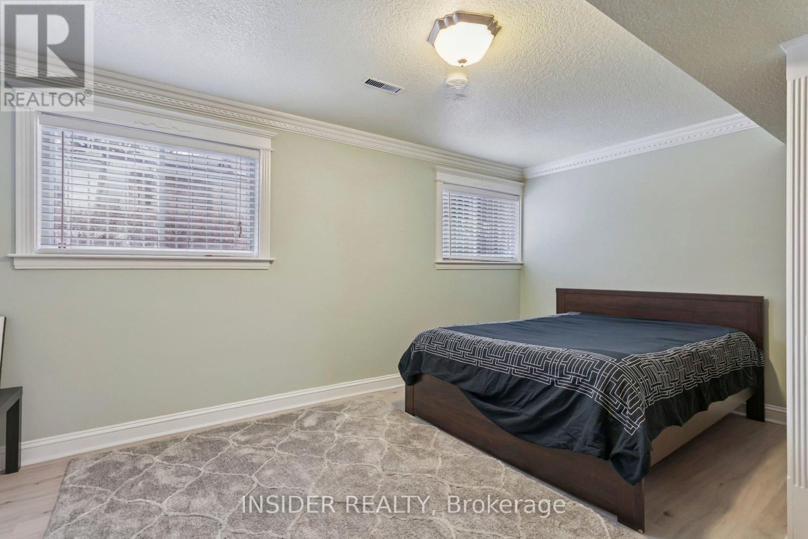 2078 Stanfield Road, Mississauga, Ontario  L4Y 1R5 - Photo 15 - W13018268