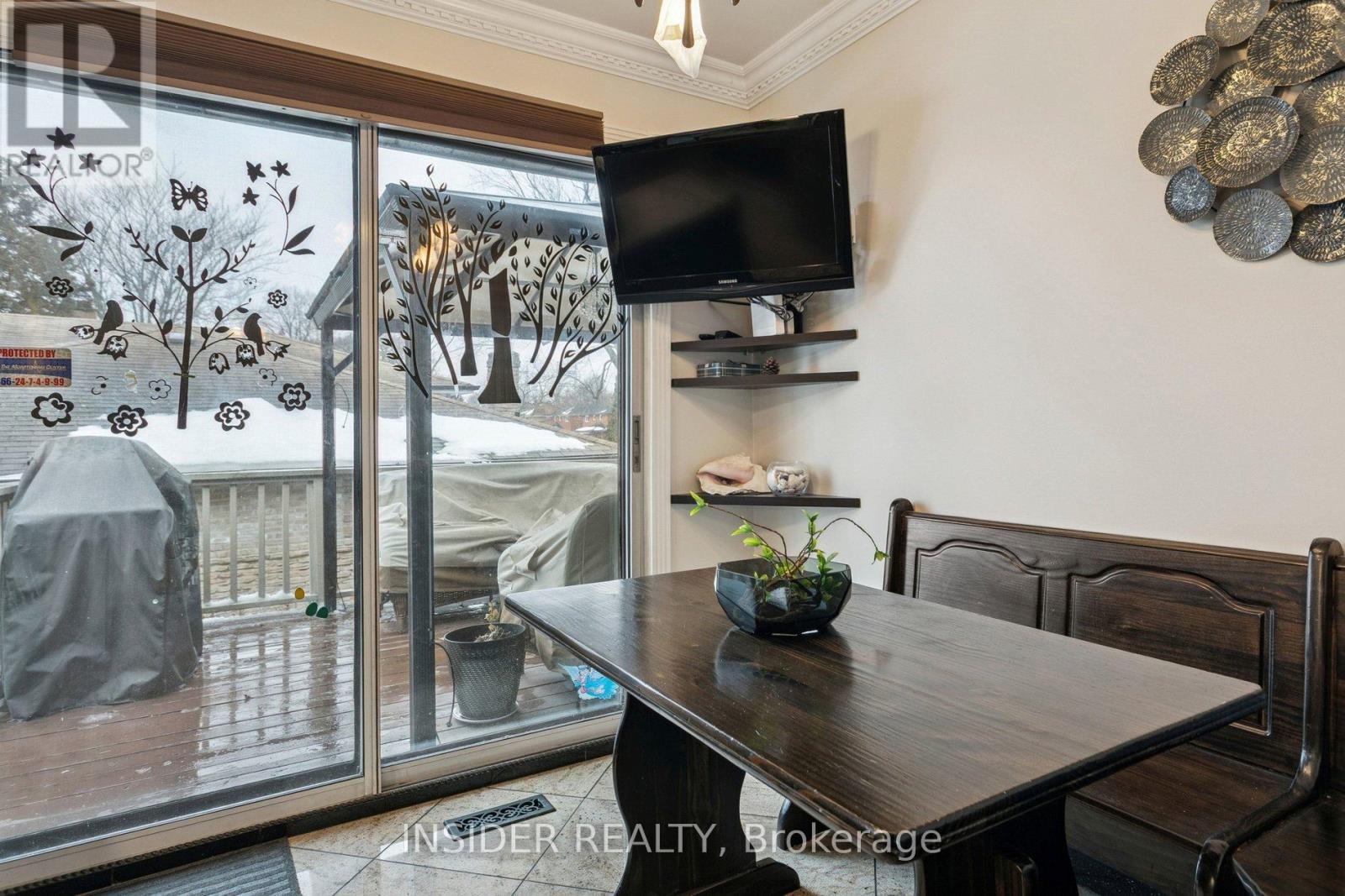 2078 Stanfield Road, Mississauga, Ontario  L4Y 1R5 - Photo 5 - W13018268