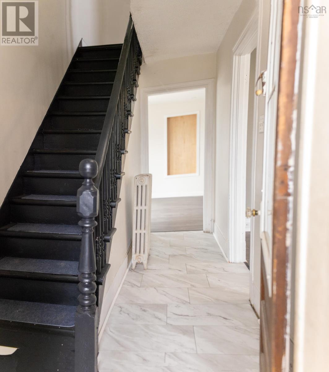 136 Victoria Street, Glace Bay, Nova Scotia  B1A 1Z8 - Photo 10 - 202602360