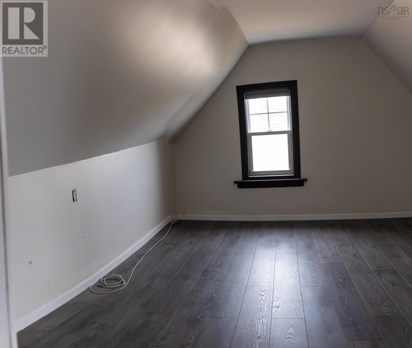 136 Victoria Street, Glace Bay, Nova Scotia  B1A 1Z8 - Photo 14 - 202602360