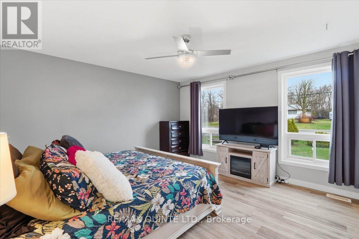 94 Cloverleaf Drive, Belleville, Ontario  K8N 4Z5 - Photo 13 - X12823146