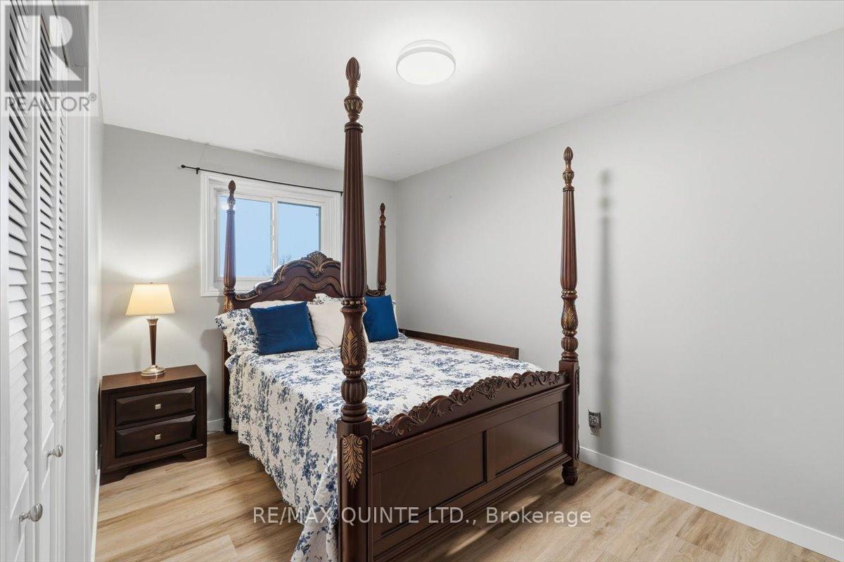 94 Cloverleaf Drive, Belleville, Ontario  K8N 4Z5 - Photo 16 - X12823146