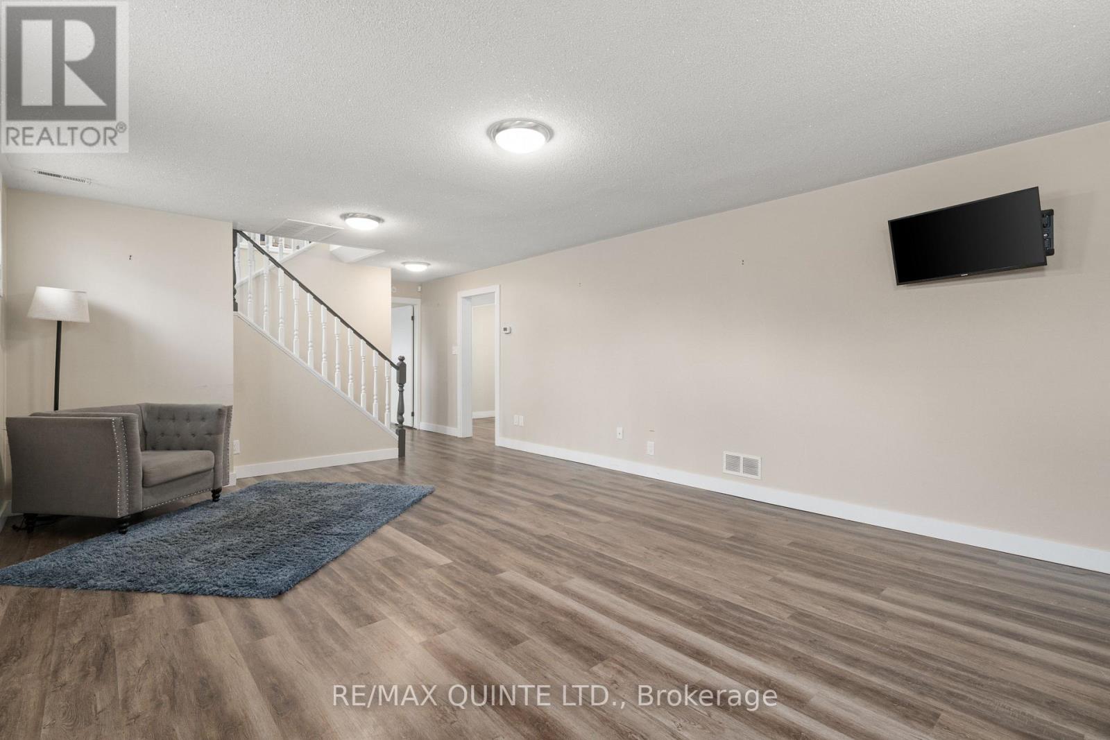 94 Cloverleaf Drive, Belleville, Ontario  K8N 4Z5 - Photo 23 - X12823146