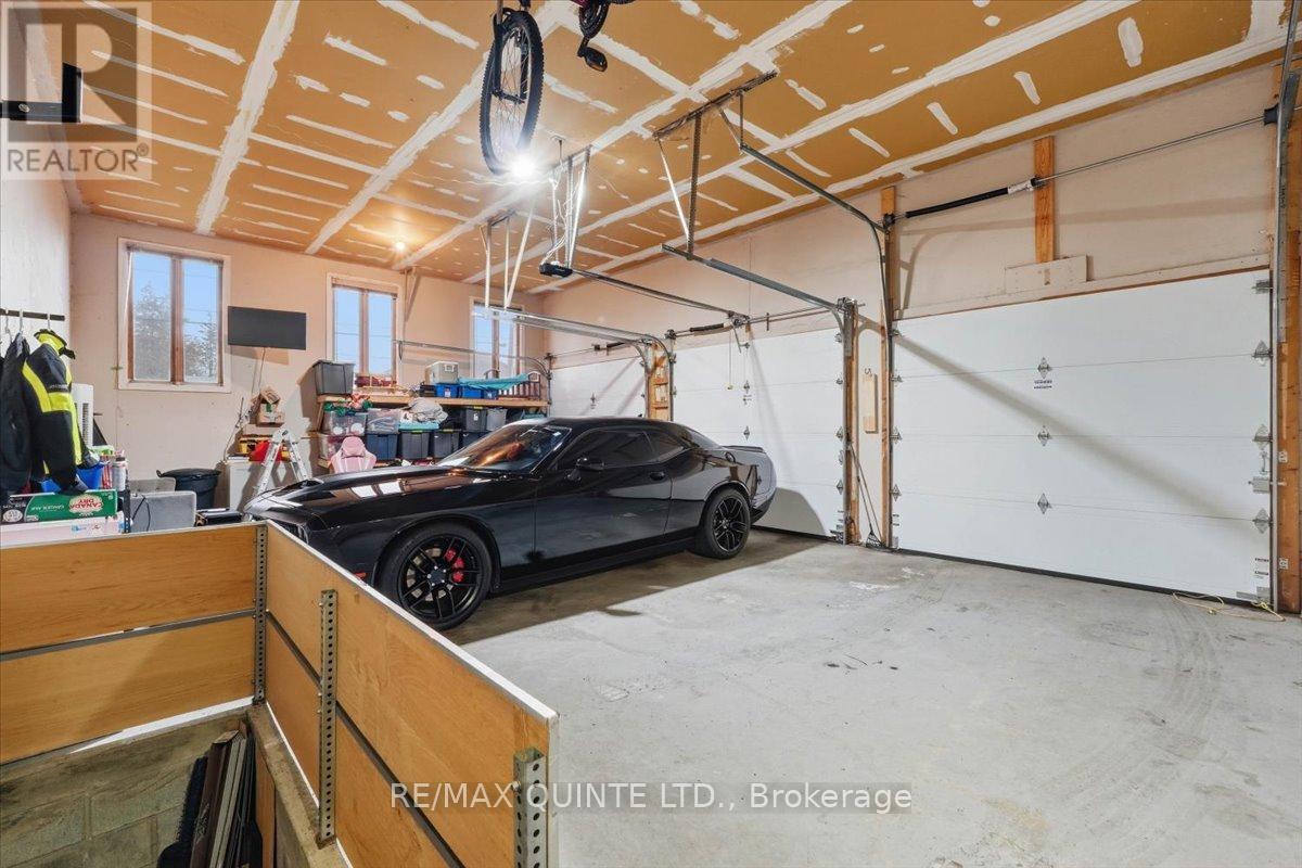 94 Cloverleaf Drive, Belleville, Ontario  K8N 4Z5 - Photo 34 - X12823146