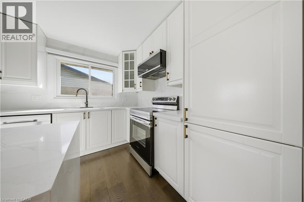 669 Geneva Park Drive, Burlington, Ontario  L7N 3C2 - Photo 10 - 40821066