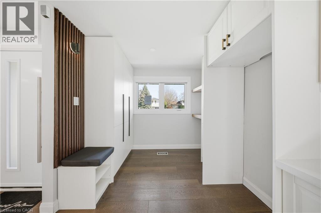 669 Geneva Park Drive, Burlington, Ontario  L7N 3C2 - Photo 14 - 40821066