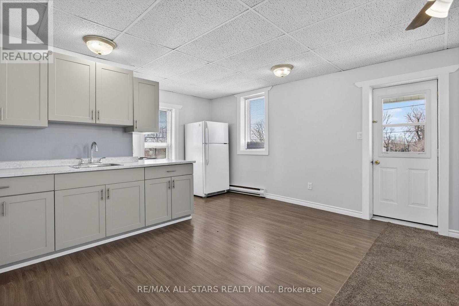 16 St David Street, Kawartha Lakes, Ontario  K9V 1N1 - Photo 5 - X13018332