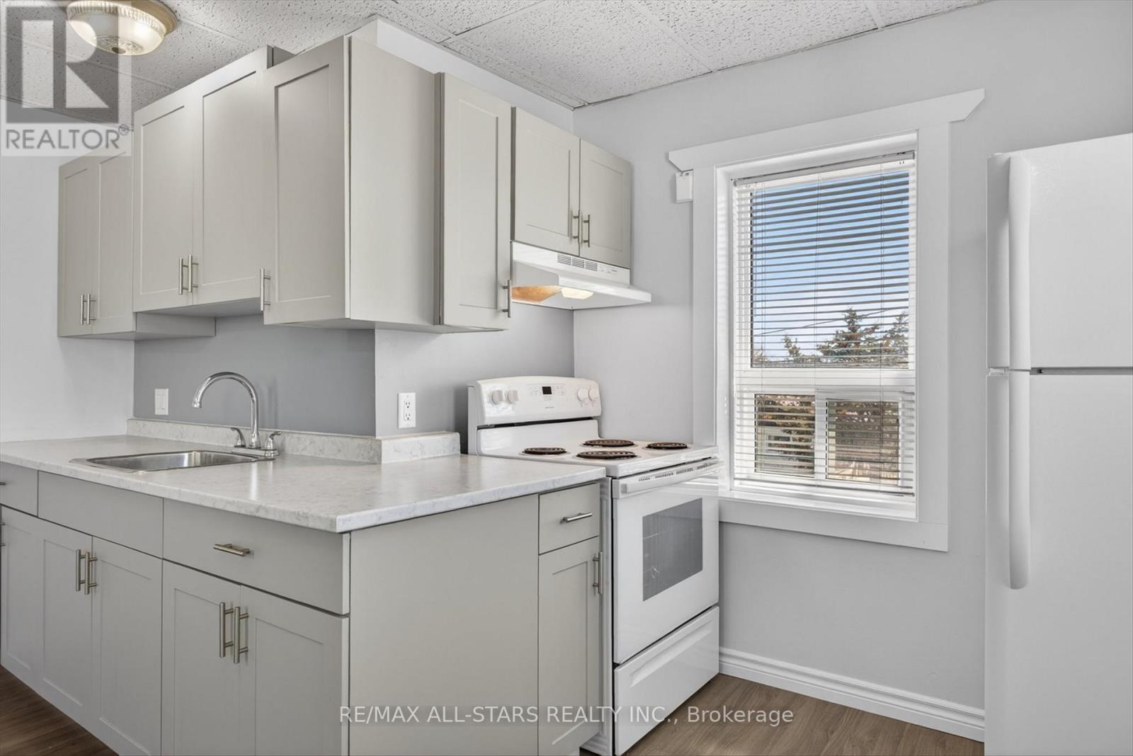 16 St David Street, Kawartha Lakes, Ontario  K9V 1N1 - Photo 7 - X13018332