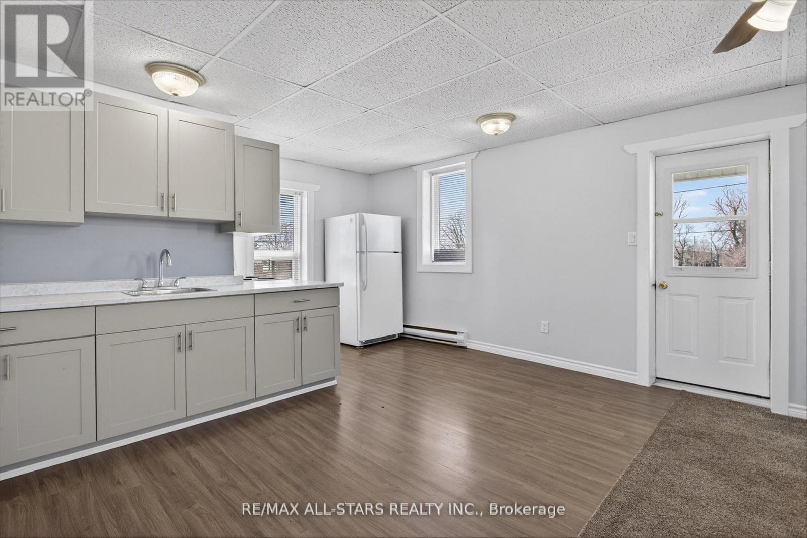 16 St David Street, Kawartha Lakes, Ontario  K9V 1N1 - Photo 5 - X13018336