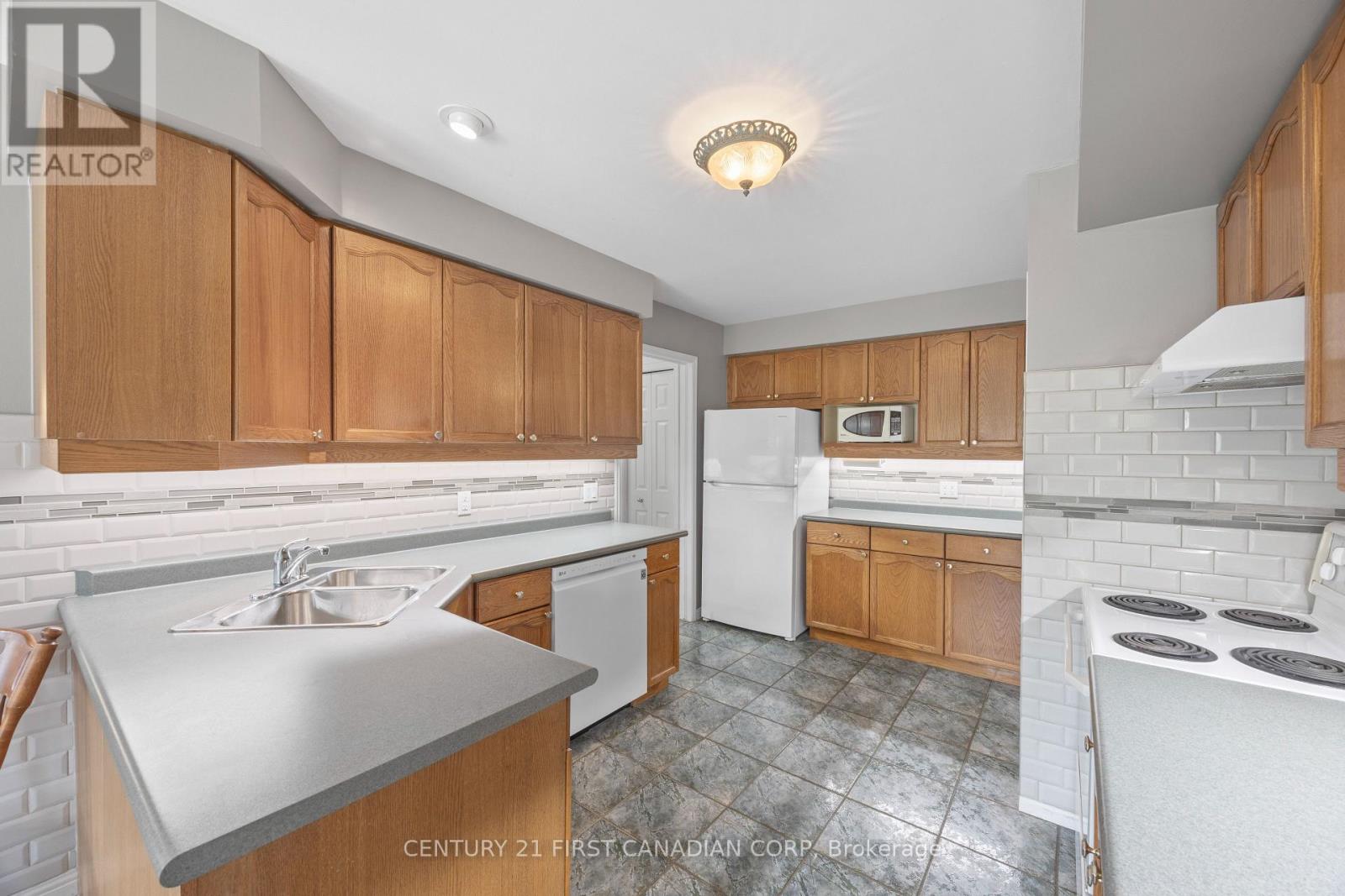 7069 Diane Crescent, London South, Ontario  N6P 1G2 - Photo 11 - X13018344