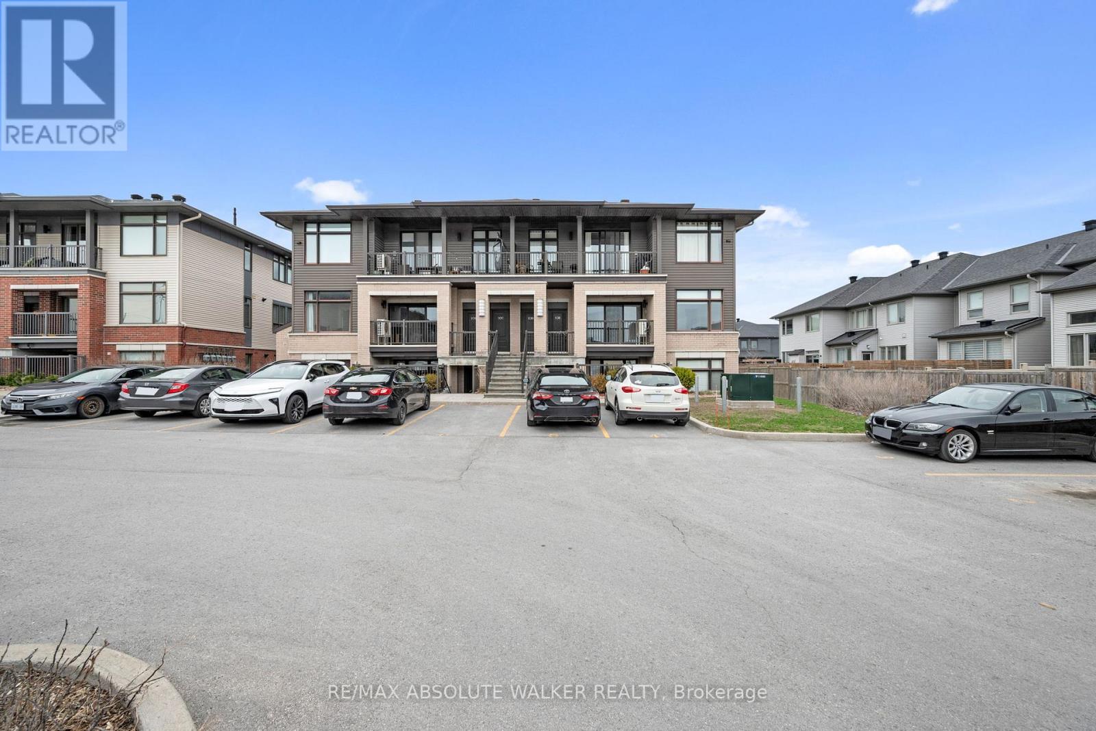 E - 10 JAGUAR PRIVATE, Ottawa, Ontario