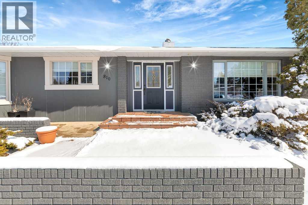 810 10 Avenue, Wainwright, Alberta  T9W 1B8 - Photo 2 - A2303202