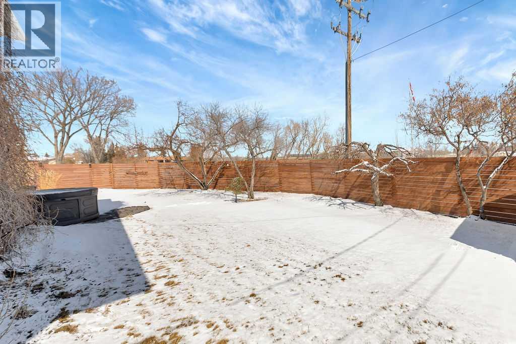 810 10 Avenue, Wainwright, Alberta  T9W 1B8 - Photo 47 - A2303202