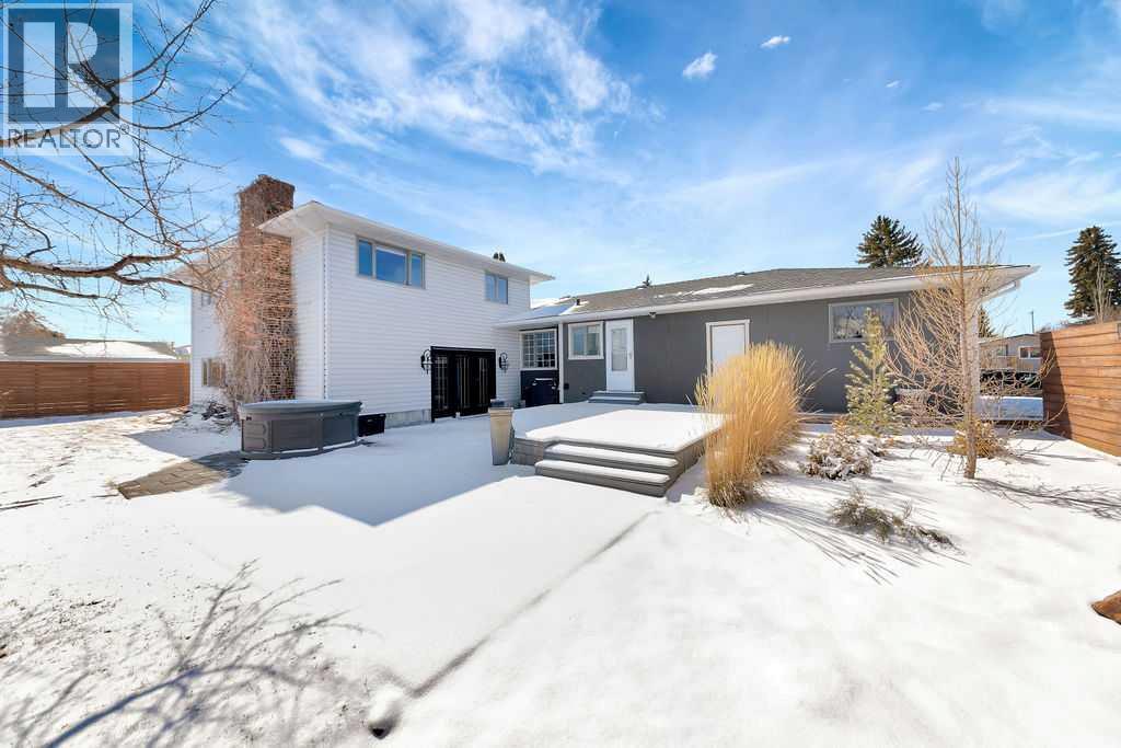 810 10 Avenue, Wainwright, Alberta  T9W 1B8 - Photo 48 - A2303202