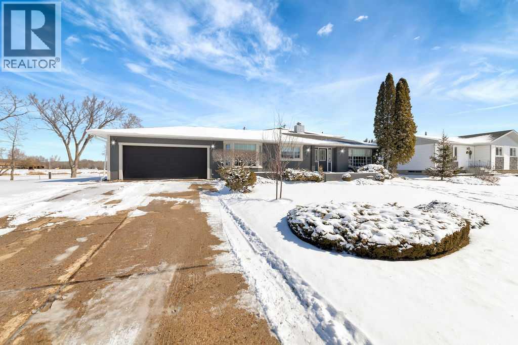 810 10 Avenue, Wainwright, Alberta  T9W 1B8 - Photo 50 - A2303202