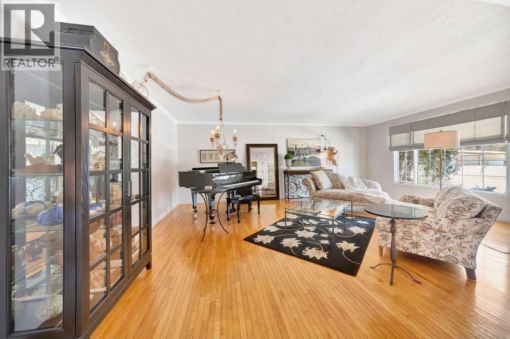 810 10 Avenue, Wainwright, Alberta  T9W 1B8 - Photo 6 - A2303202