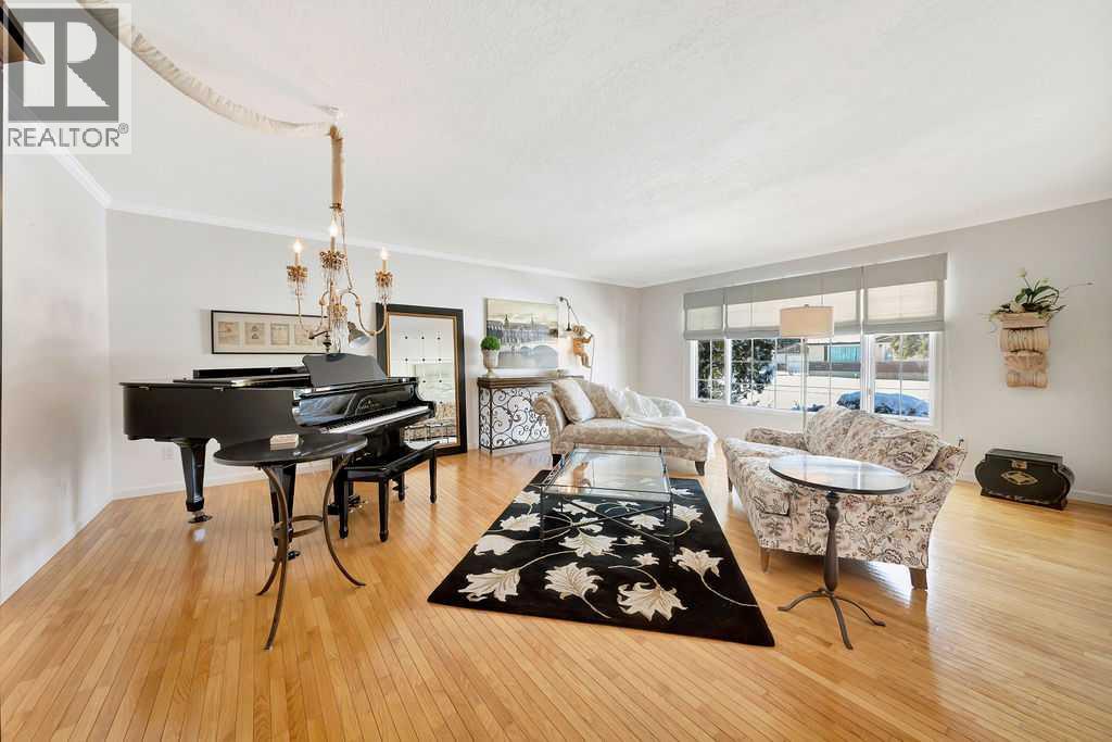 810 10 Avenue, Wainwright, Alberta  T9W 1B8 - Photo 7 - A2303202