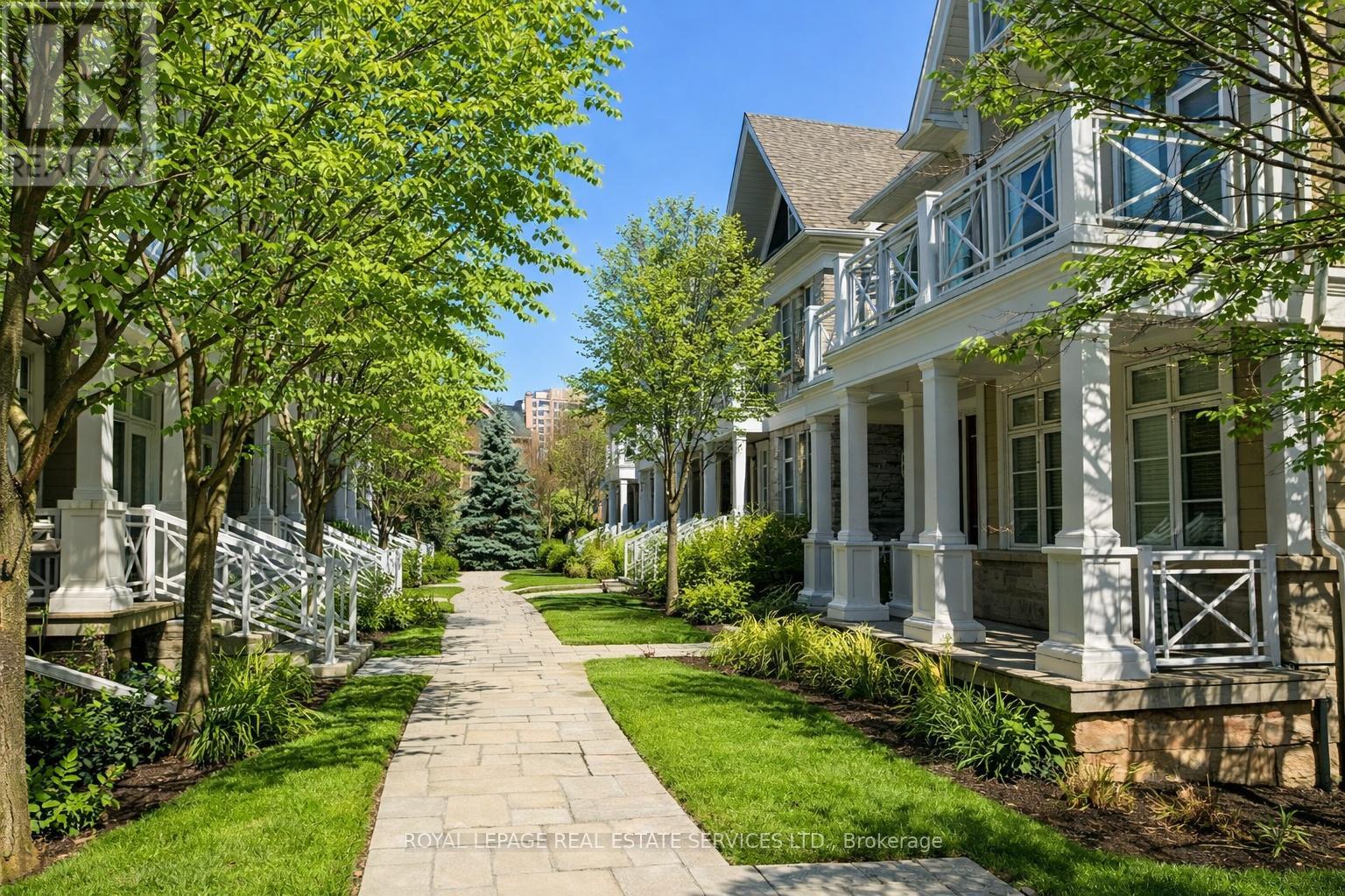 26 - 2369 Ontario Street, Oakville, Ontario  L6L 1A6 - Photo 2 - W12591482