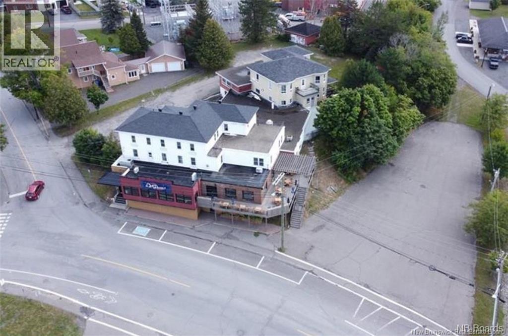 127 Victoria Street, Edmundston, New Brunswick  E3V 2H5 - Photo 1 - NB137460