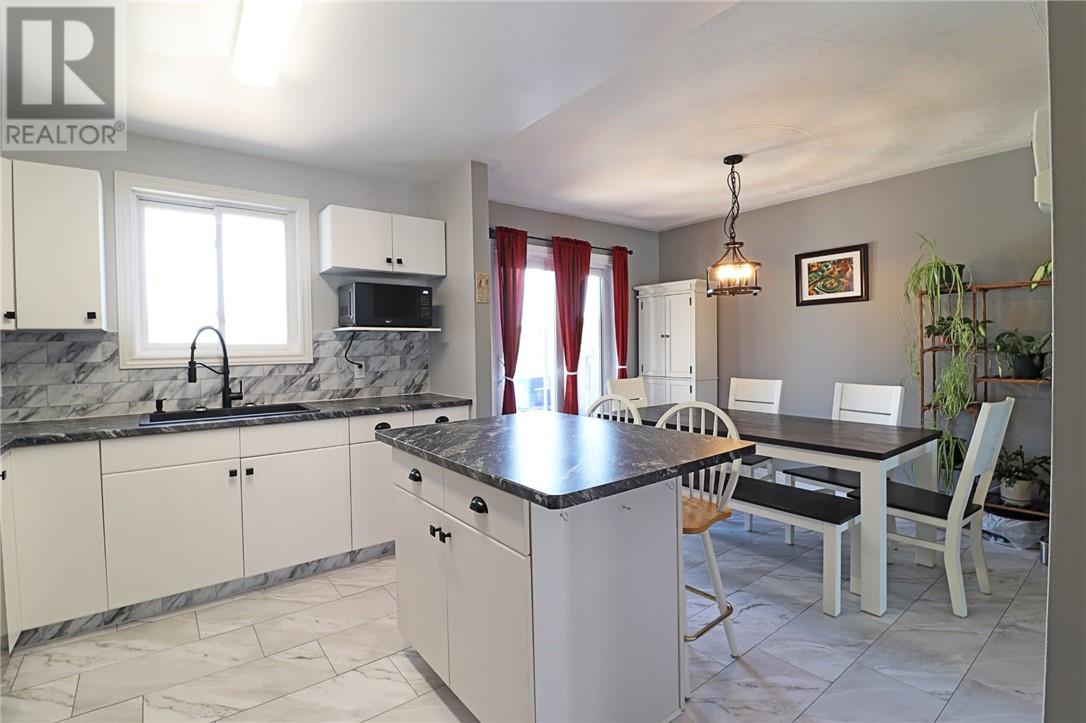 3274 Percy Avenue, Val Caron, Ontario  P3N 1A3 - Photo 11 - 2127192