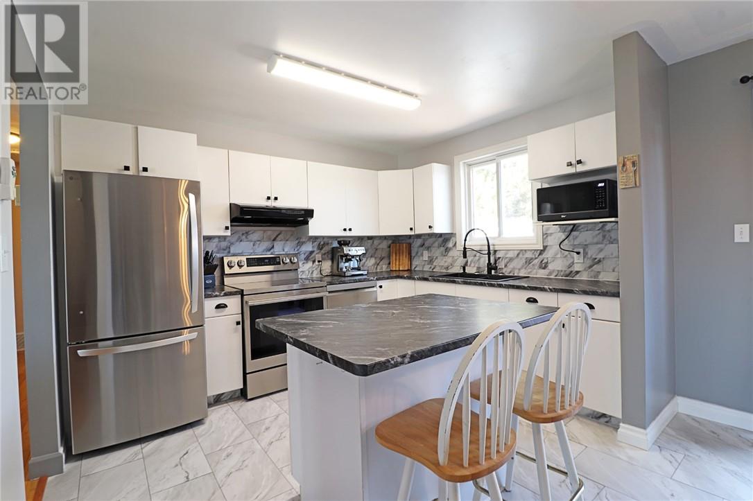 3274 Percy Avenue, Val Caron, Ontario  P3N 1A3 - Photo 9 - 2127192