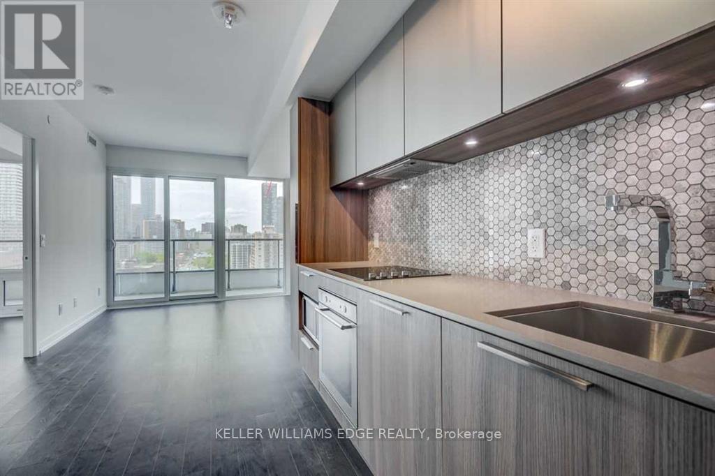 3609 - 85 Wood Street, Toronto, Ontario  M4Y 0E8 - Photo 2 - C13018296