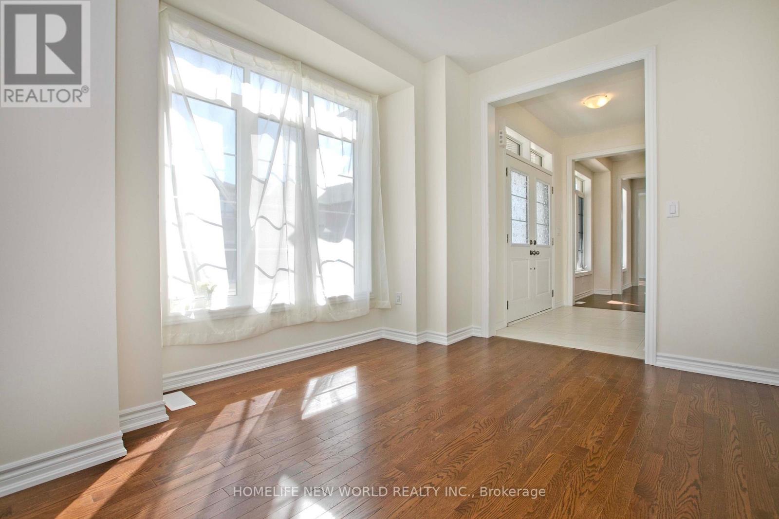 1864 Irish Moss Square, Pickering, Ontario  L1Y 0B4 - Photo 4 - E13018316