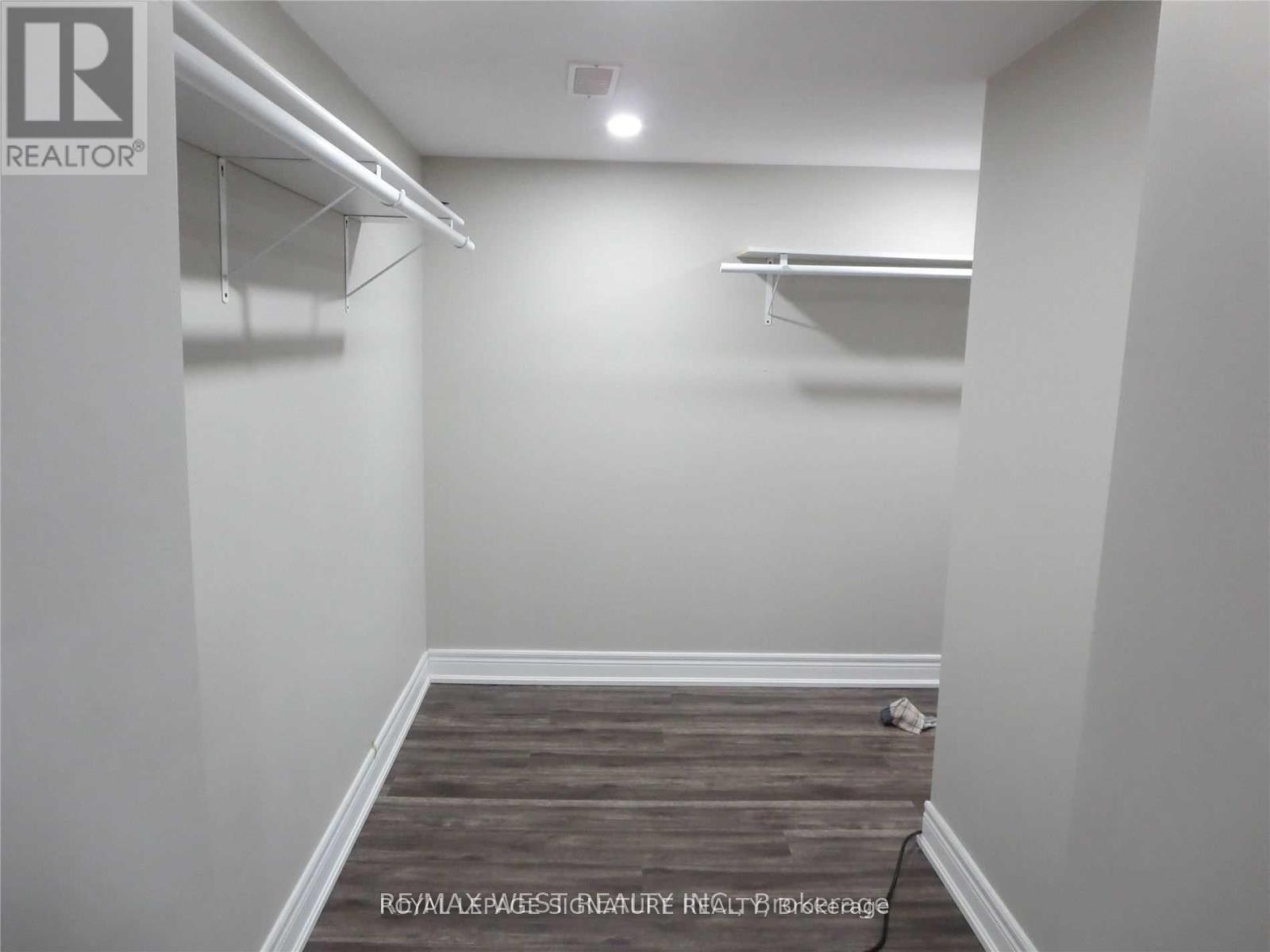 Bsmt - 6 Venue Road, Brampton, Ontario  L6P 4E5 - Photo 8 - W13012206