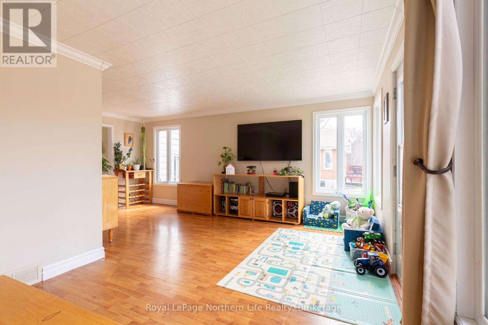 306 Spetz Avenue, Powassan, Ontario  P0H 1Z0 - Photo 10 - X13018294