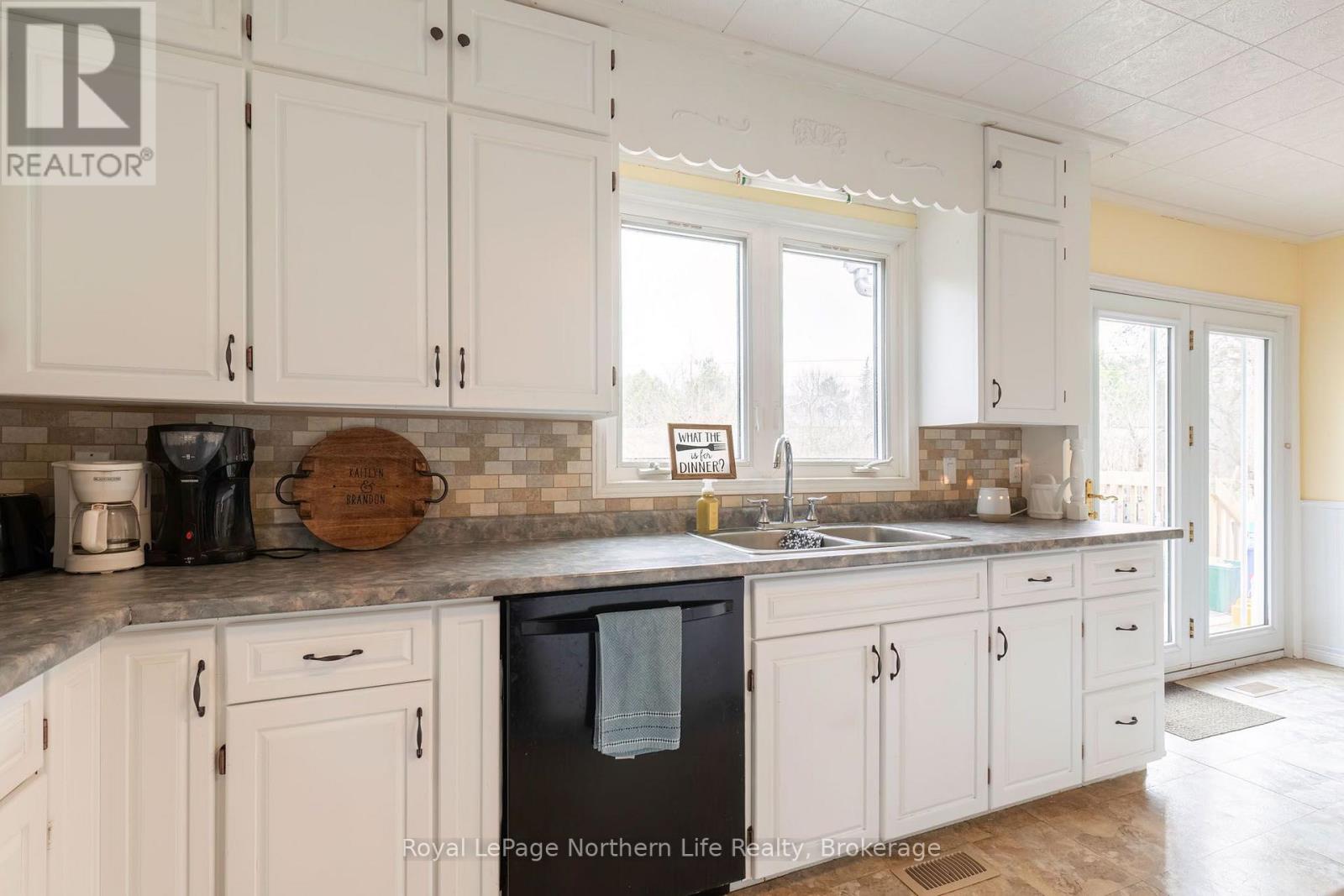 306 Spetz Avenue, Powassan, Ontario  P0H 1Z0 - Photo 7 - X13018294